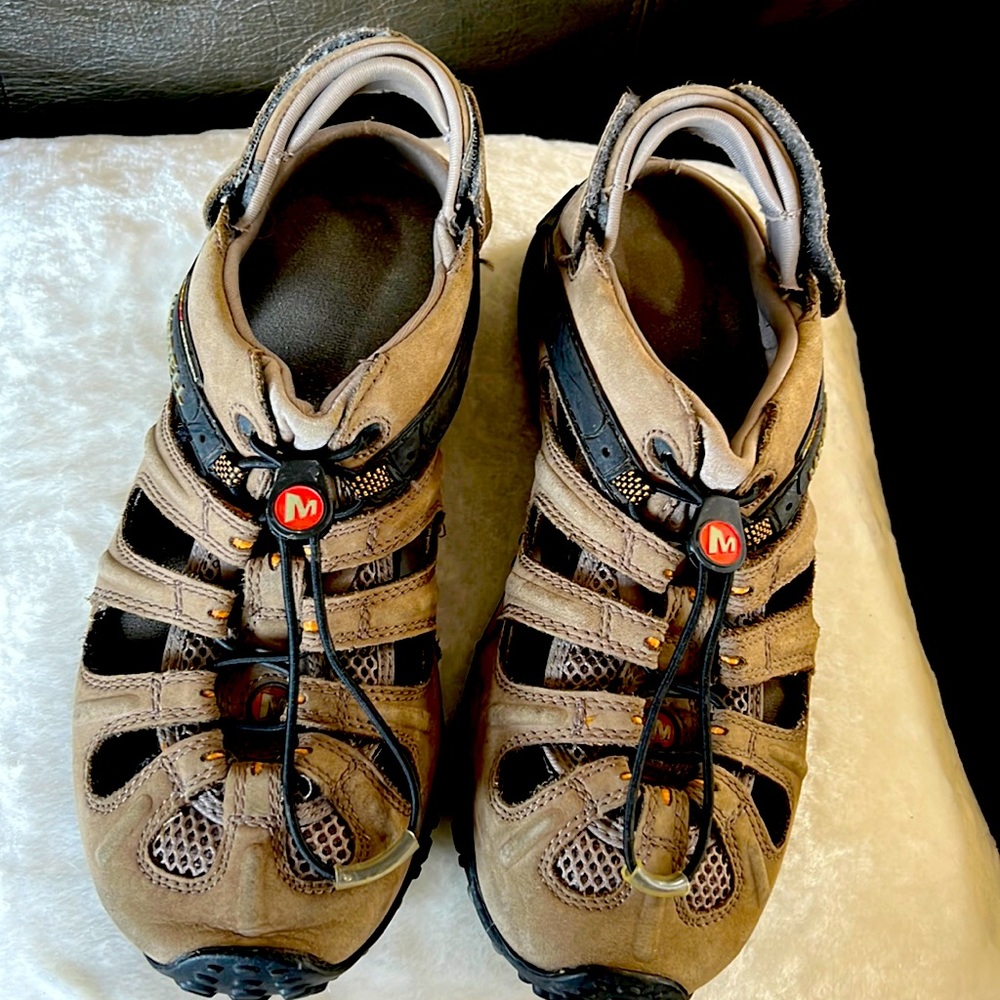 MERREL sports sandal